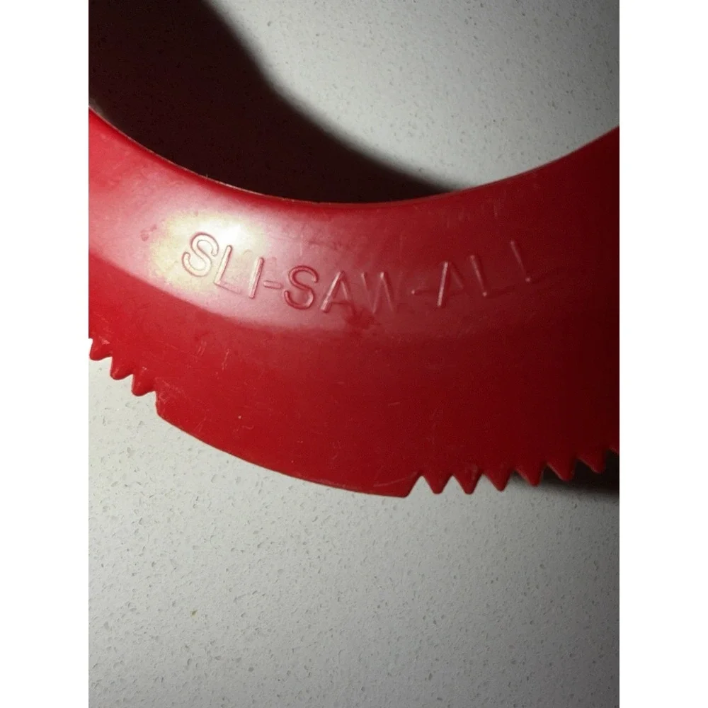 Vintage Tupperware Sli-Saw-All Multi Purpose Kitchen Gadget Red